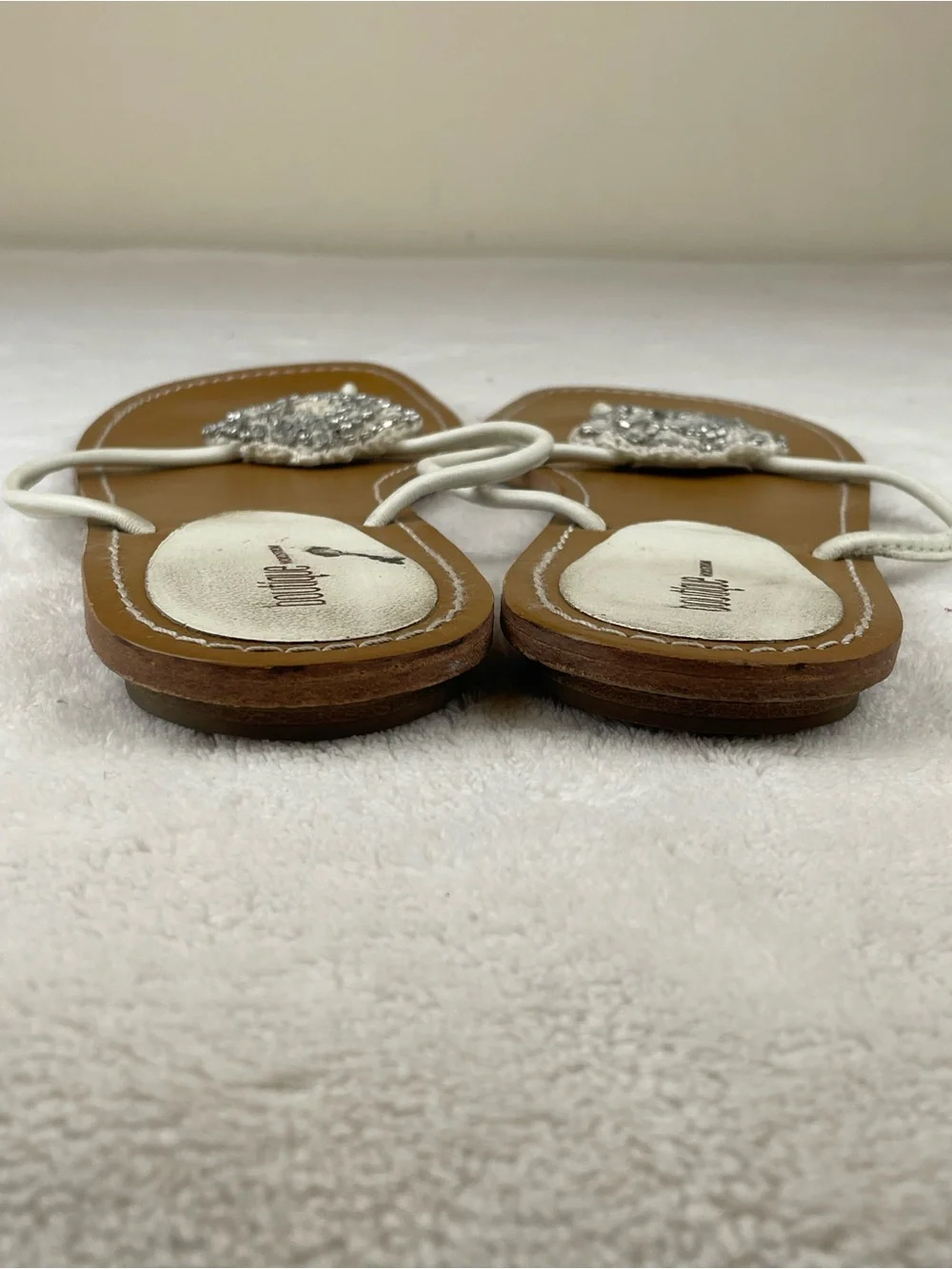 Nordstrom boutique White Beaded Floral Thong Sandals